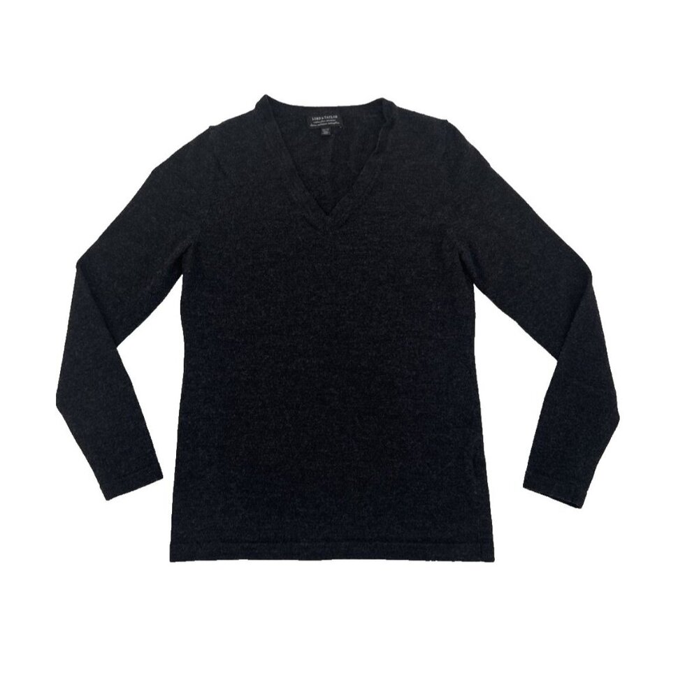 LORD & TAYLOR Extra fine 100 % Merino Grey V‎ Neck womans Luxury Knit XS